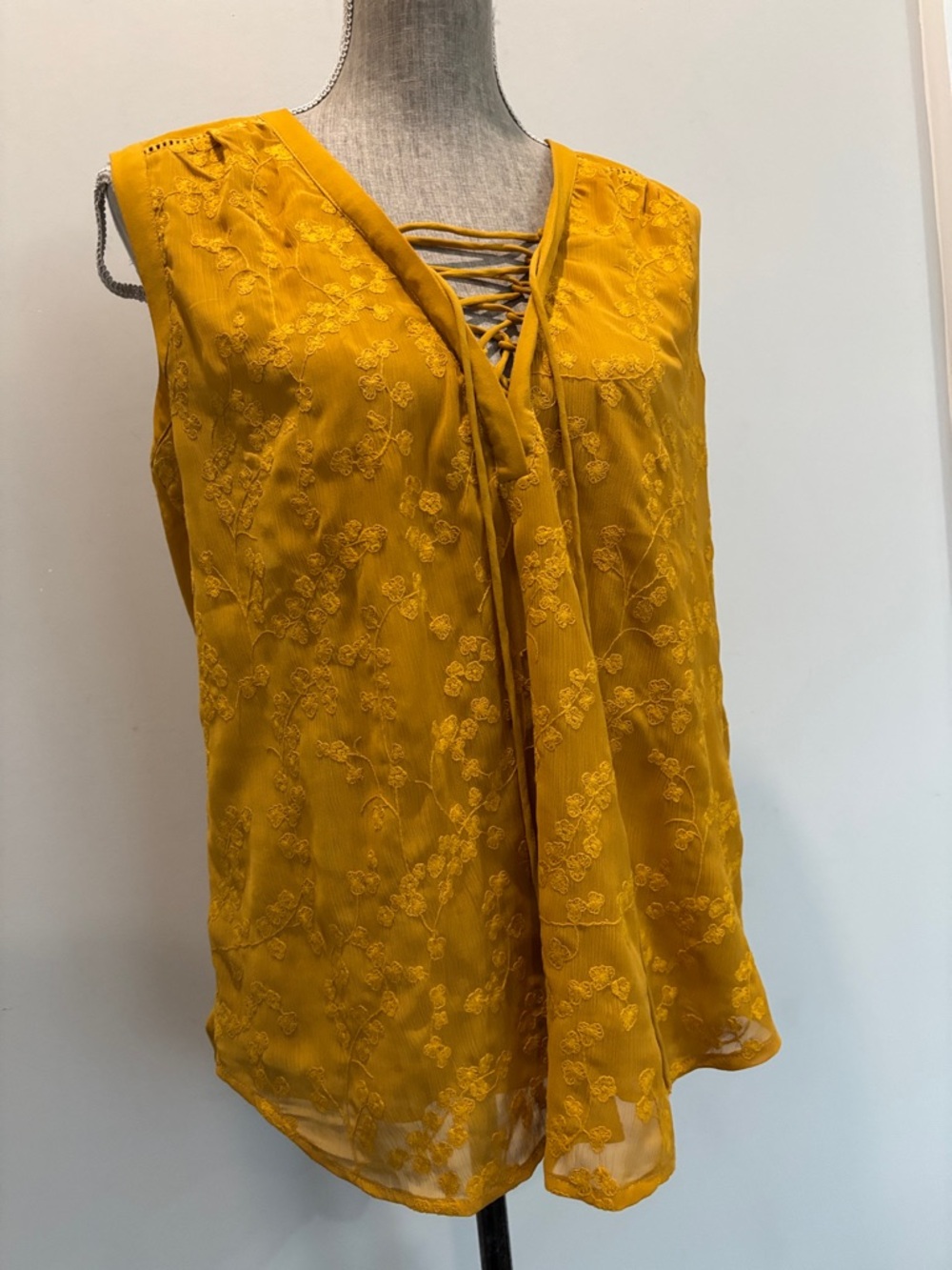 Anthro Maeve Mustard Lace Up Tank Embroidered Sleeveless Top Medium - Picture 6 of 14